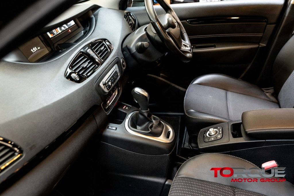 Used Renault Grand Scenic 2014 for sale - 76367836: Photo 45