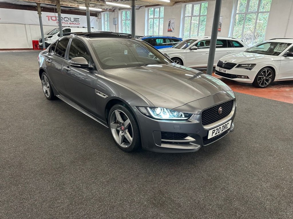 Used Jaguar XE 2016 for sale - 77739694: Photo 2