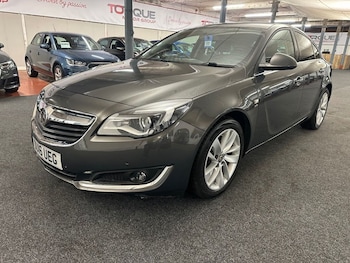 Vauxhall - Insignia