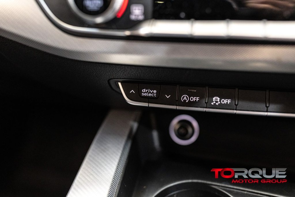 Used Audi A4 Avant 2016 for sale - 76888588: Photo 32