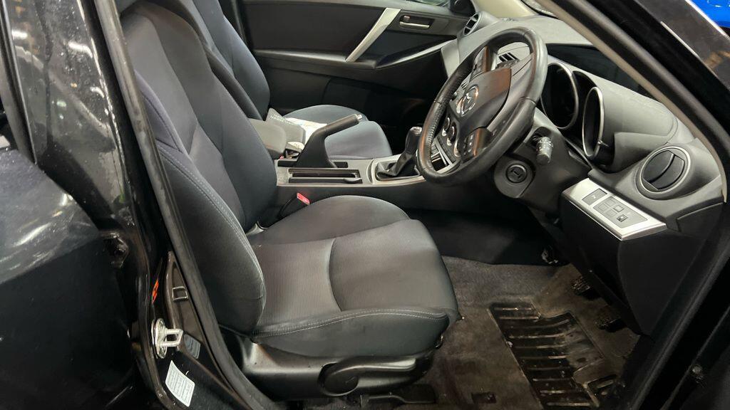 Used Mazda Mazda3 2011 for sale - 77939633: Photo 9