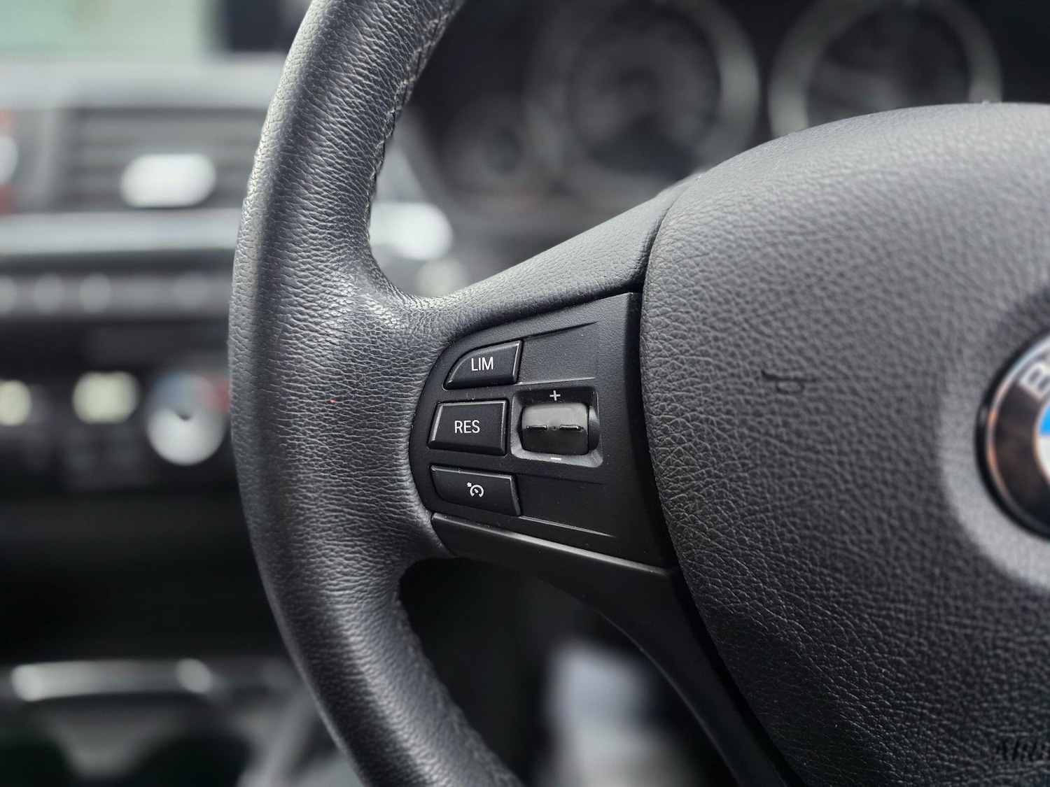 Used BMW 3 Series 2018 for sale - 77564771: Photo 46