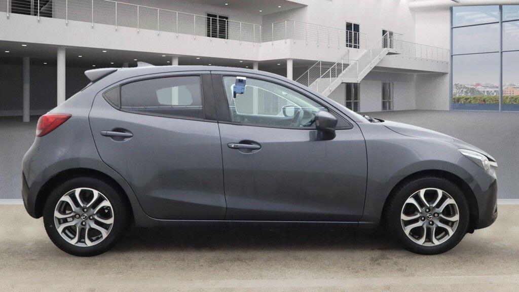Used Mazda Mazda2 2017 for sale - 76832701: Photo 5
