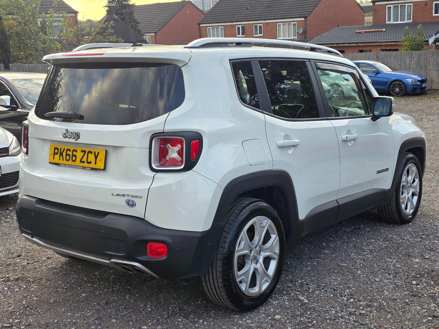 Used Jeep Renegade 2016 for sale - 76832458: Photo 3
