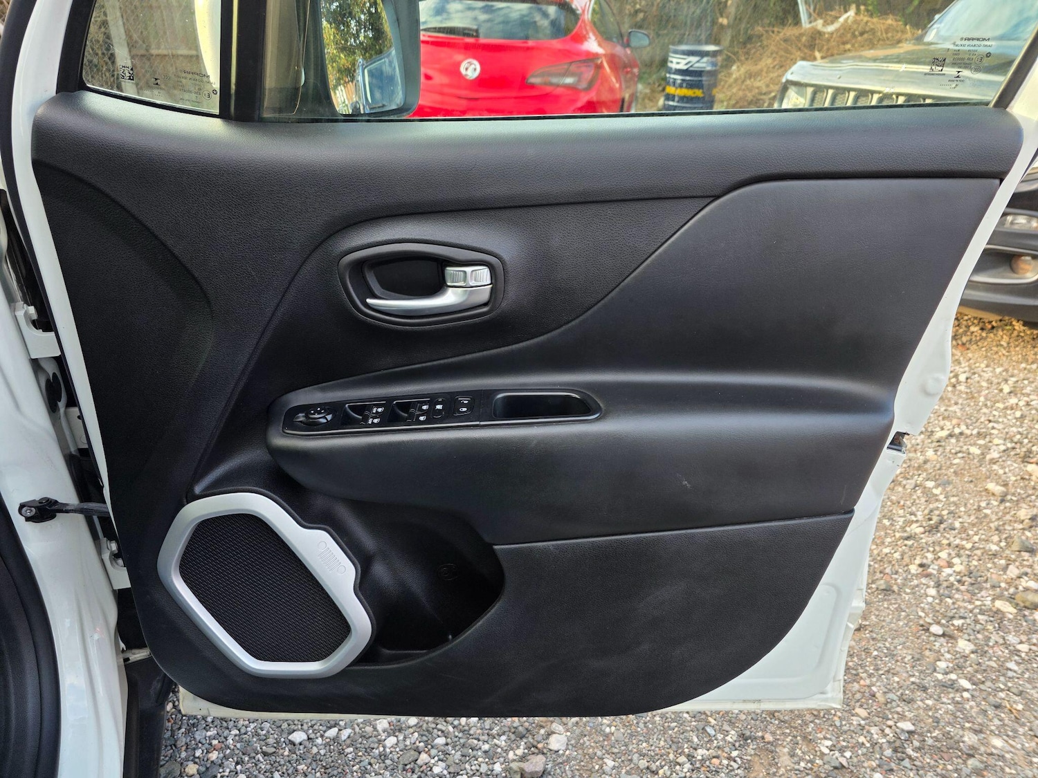 Used Jeep Renegade 2016 for sale - 76832458: Photo 38