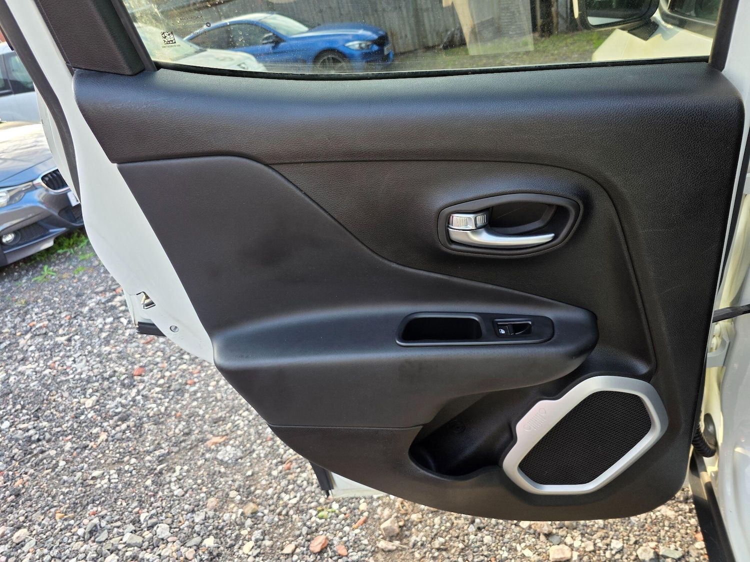 Used Jeep Renegade 2016 for sale - 76832458: Photo 41