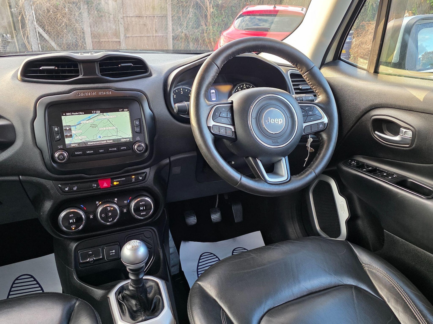 Used Jeep Renegade 2016 for sale - 76832458: Photo 42