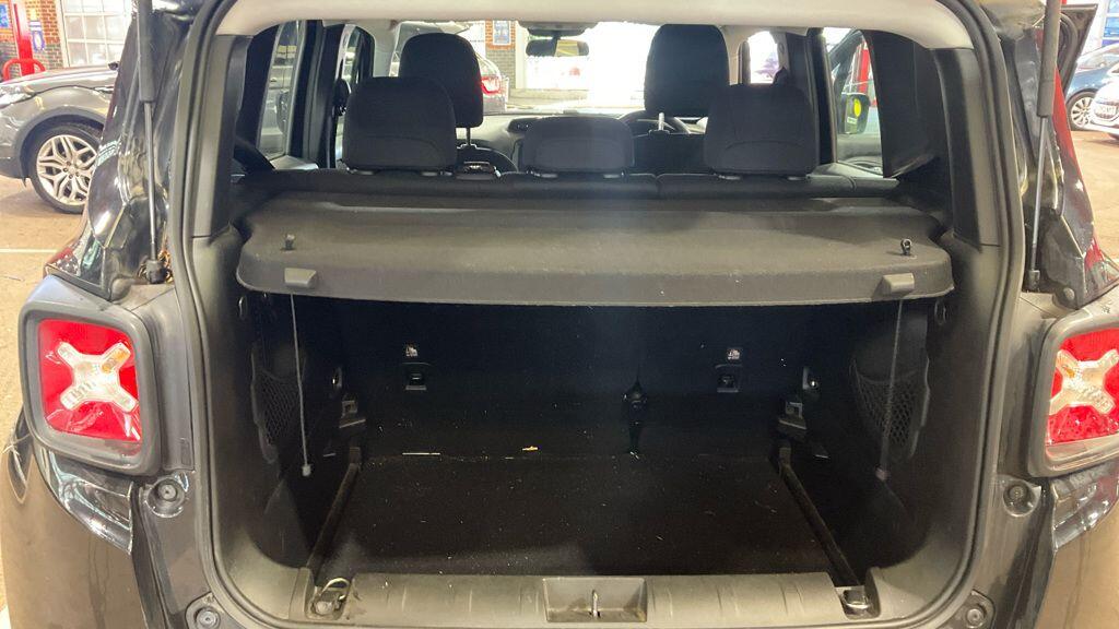 Used Jeep Renegade 2017 for sale - 76832694: Photo 6