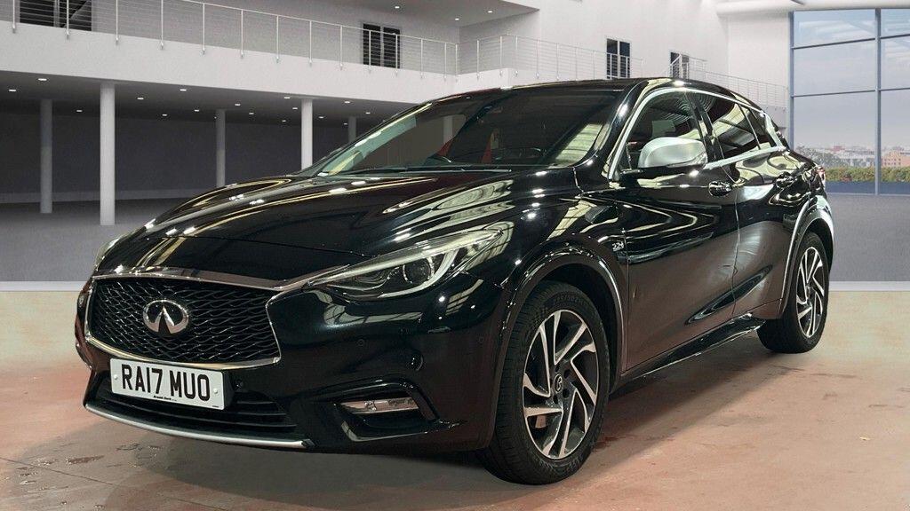 Used Infiniti Q30 2017 for sale - 76832631: Photo 2