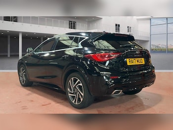 Used Infiniti Q30 2017 for sale - 76832631: Photo