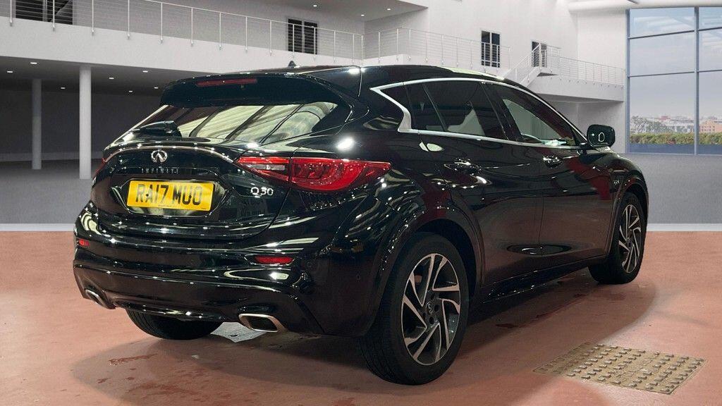Used Infiniti Q30 2017 for sale - 76832631: Photo 4