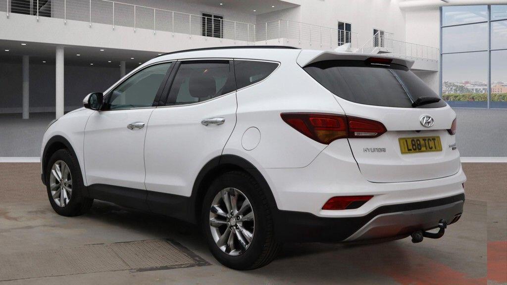 Used Hyundai Santa Fe 2016 for sale - 77658878: Photo 3