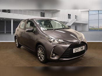 Used Toyota Yaris 2017 for sale - 76832844: Photo
