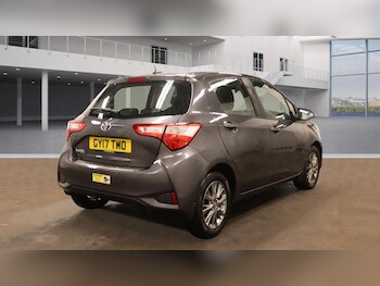 Used Toyota Yaris 2017 for sale - 76832844: Photo