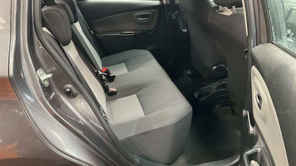 Used Toyota Yaris 2017 for sale - 76832844: Photo 8