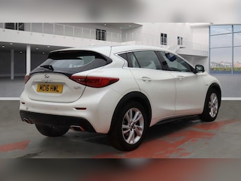 Used Infiniti Q30 2016 for sale - 77191938: Photo
