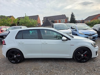 Used Volkswagen Golf 2017 for sale - 76832725: Photo