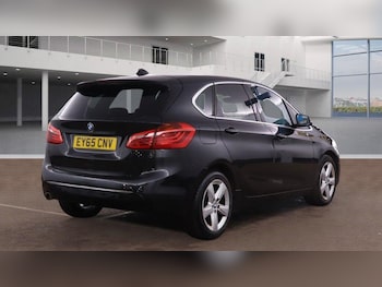 Used BMW 2 Series 2015 for sale - 77098049: Photo