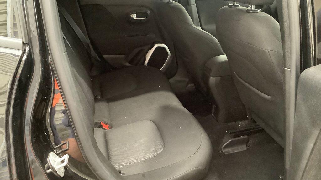Used Jeep Renegade 2018 for sale - 77646914: Photo 8