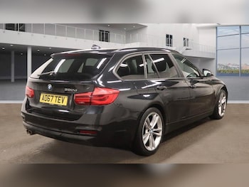 Used BMW 3 Series 2017 for sale - 77625004: Photo