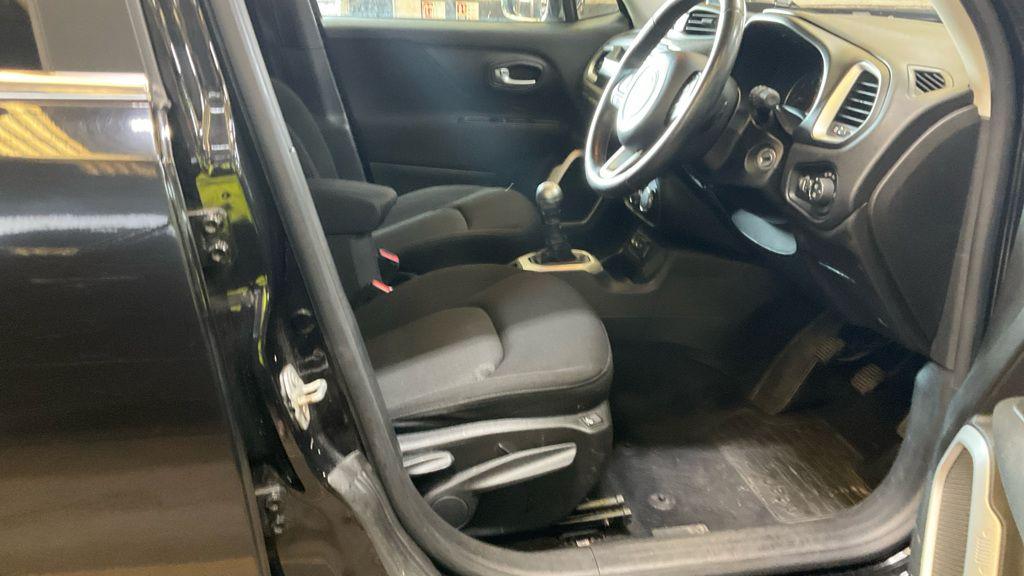 Used Jeep Renegade 2016 for sale - 76832682: Photo 10