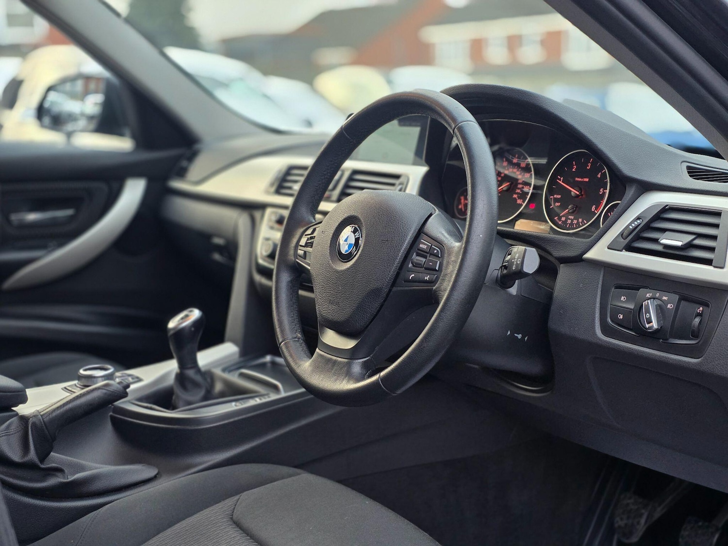 Used BMW 3 Series 2017 for sale - 77016681: Photo 12