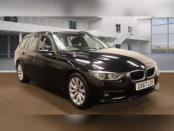 Used BMW 3 Series 2017 for sale - 77016681: Photo