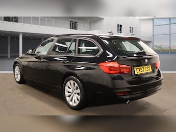 Used BMW 3 Series 2017 for sale - 77016681: Photo