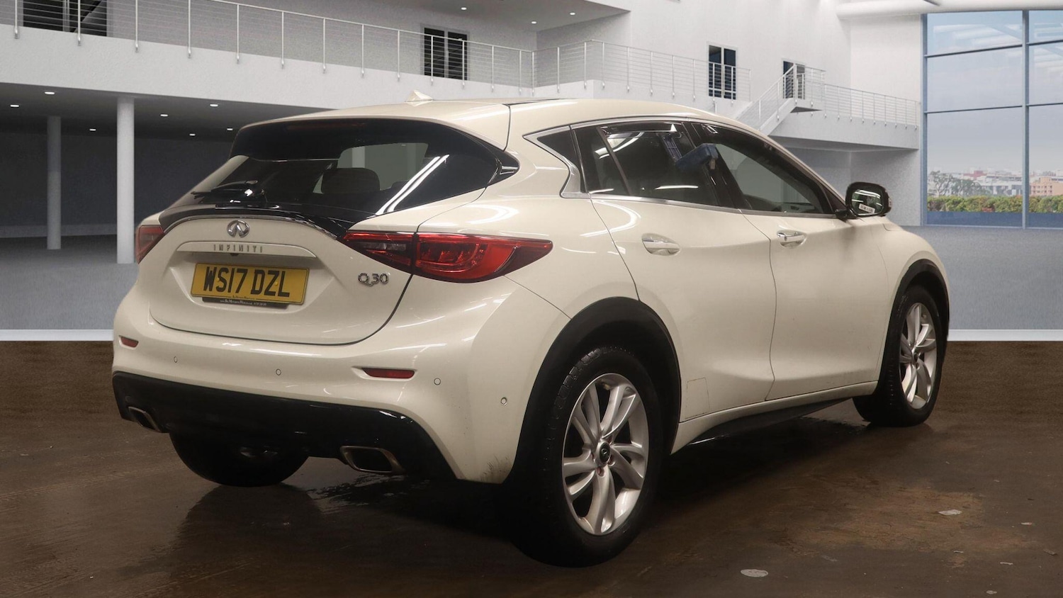 Used Infiniti Q30 2017 for sale - 77057523: Photo 4