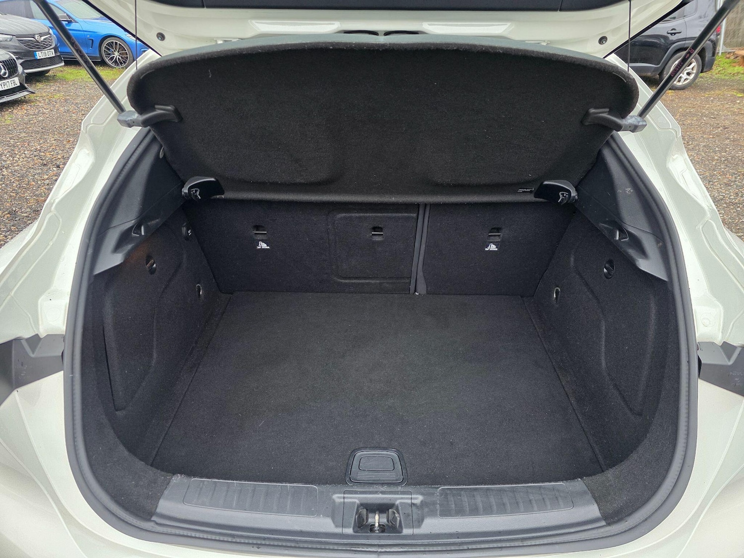 Used Infiniti Q30 2017 for sale - 77057523: Photo 44