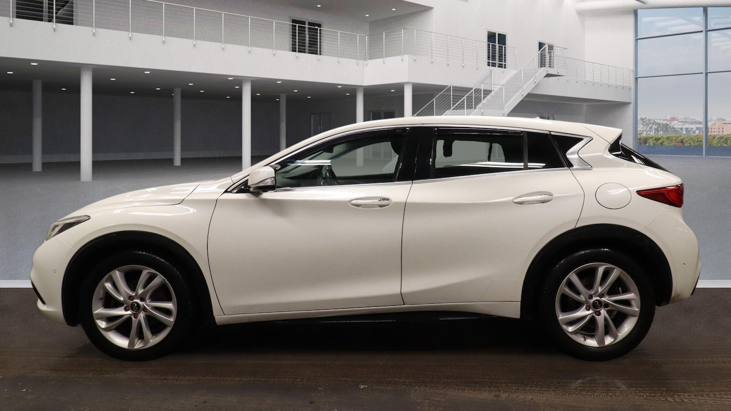 Used Infiniti Q30 2017 for sale - 77057523: Photo 6