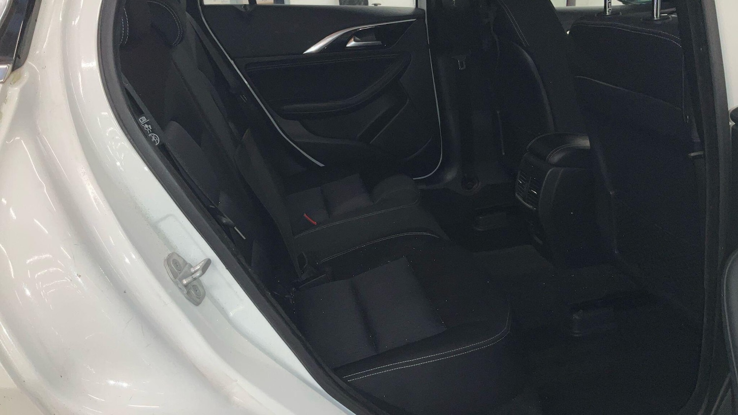 Used Infiniti Q30 2017 for sale - 77057523: Photo 8