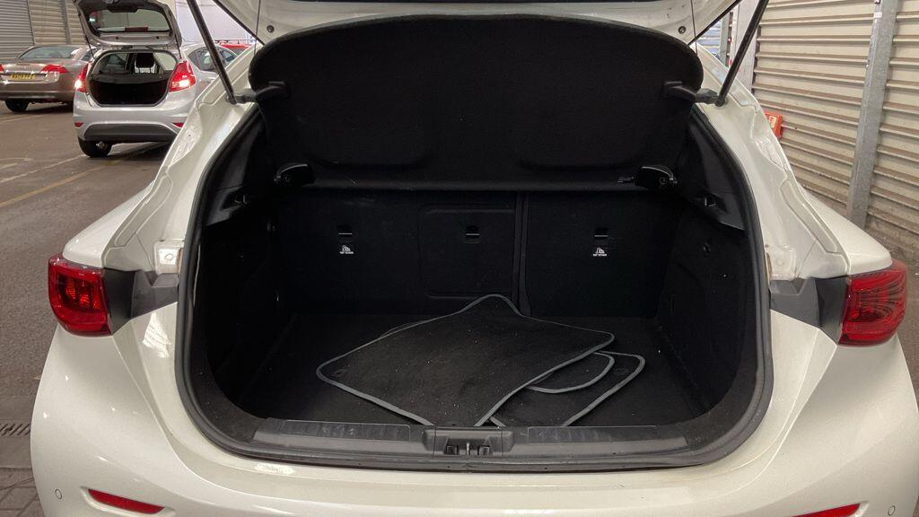 Used Infiniti Q30 2017 for sale - 76832108: Photo 14