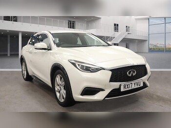 Used Infiniti Q30 2017 for sale - 76832108: Photo