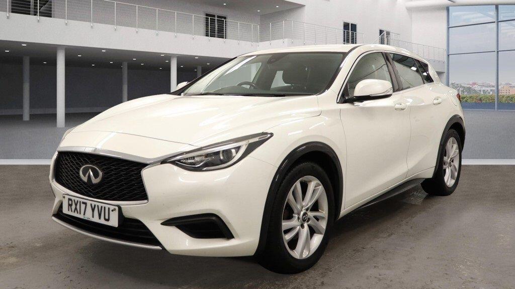 Used Infiniti Q30 2017 for sale - 76832108: Photo 2
