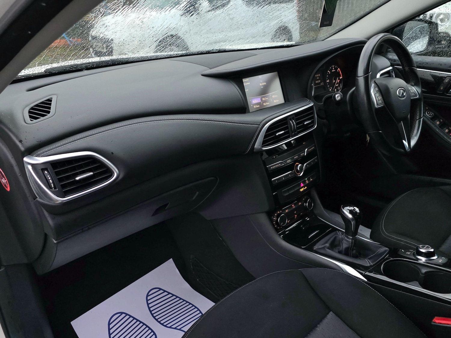 Used Infiniti Q30 2017 for sale - 76832108: Photo 29