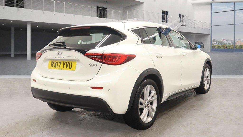 Used Infiniti Q30 2017 for sale - 76832108: Photo 5