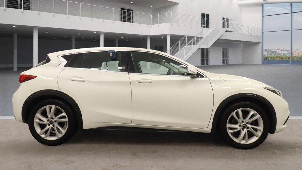 Used Infiniti Q30 2017 for sale - 76832108: Photo 7