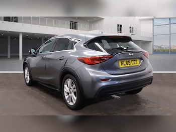 Used Infiniti Q30 2016 for sale - 77646271: Photo