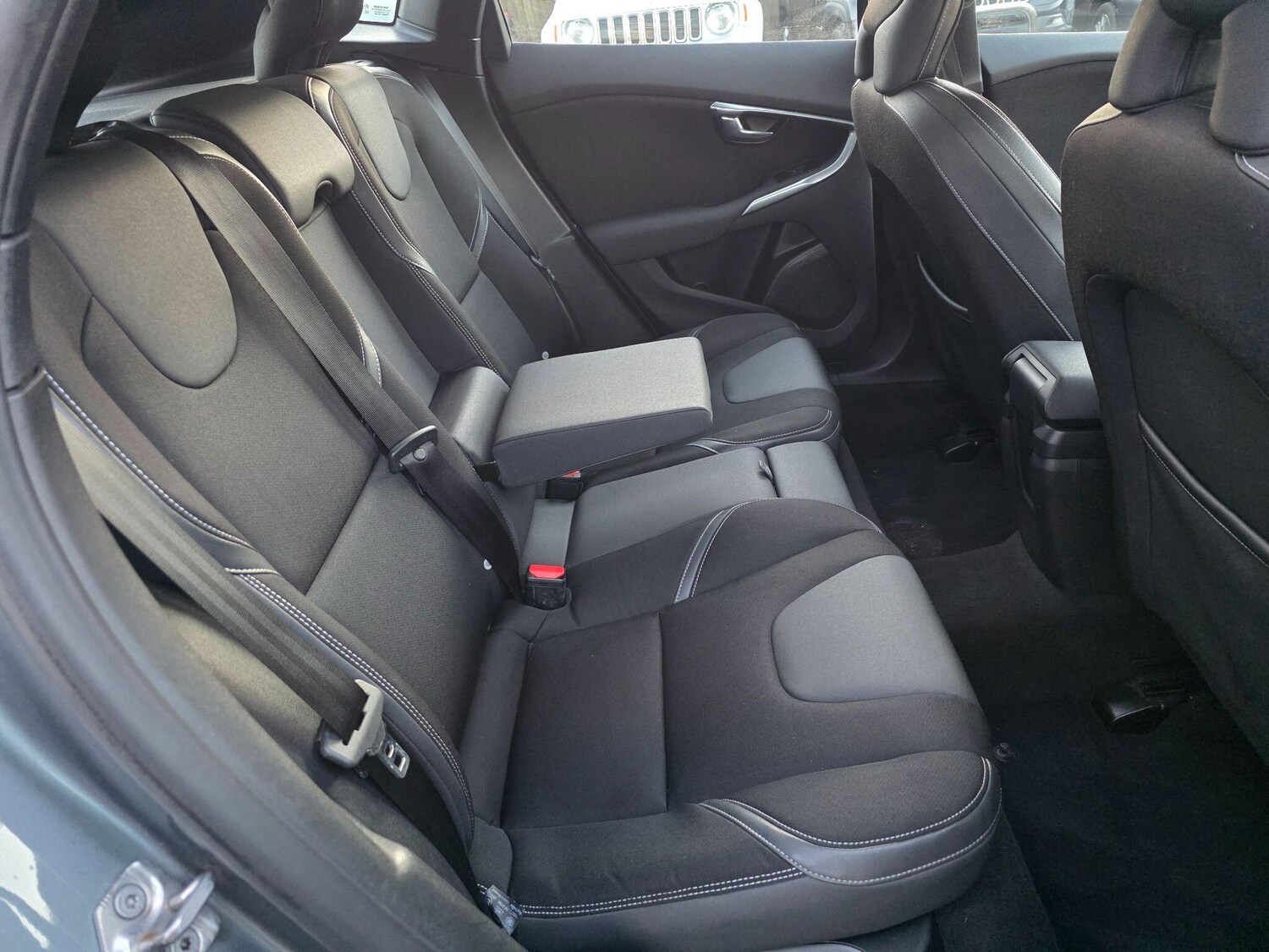 Used Volvo V40 2017 for sale - 77097822: Photo 23