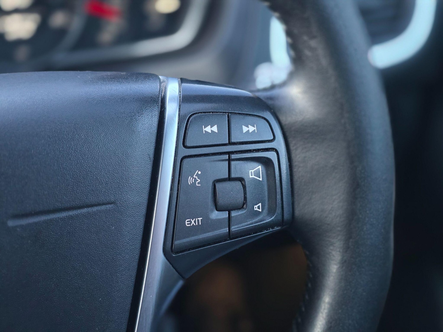 Used Volvo V40 2017 for sale - 77097822: Photo 29