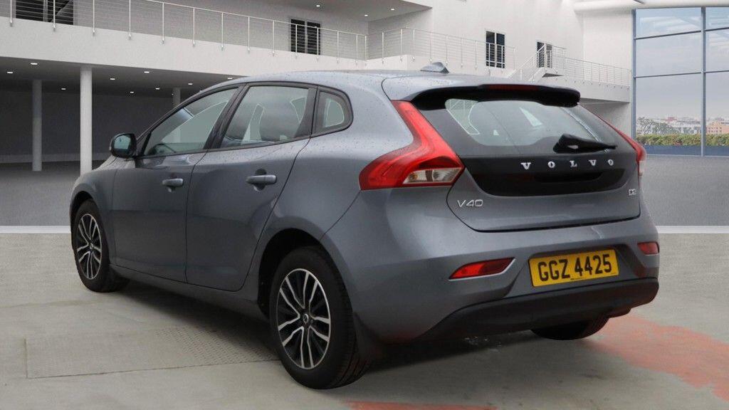 Used Volvo V40 2017 for sale - 77097822: Photo 3