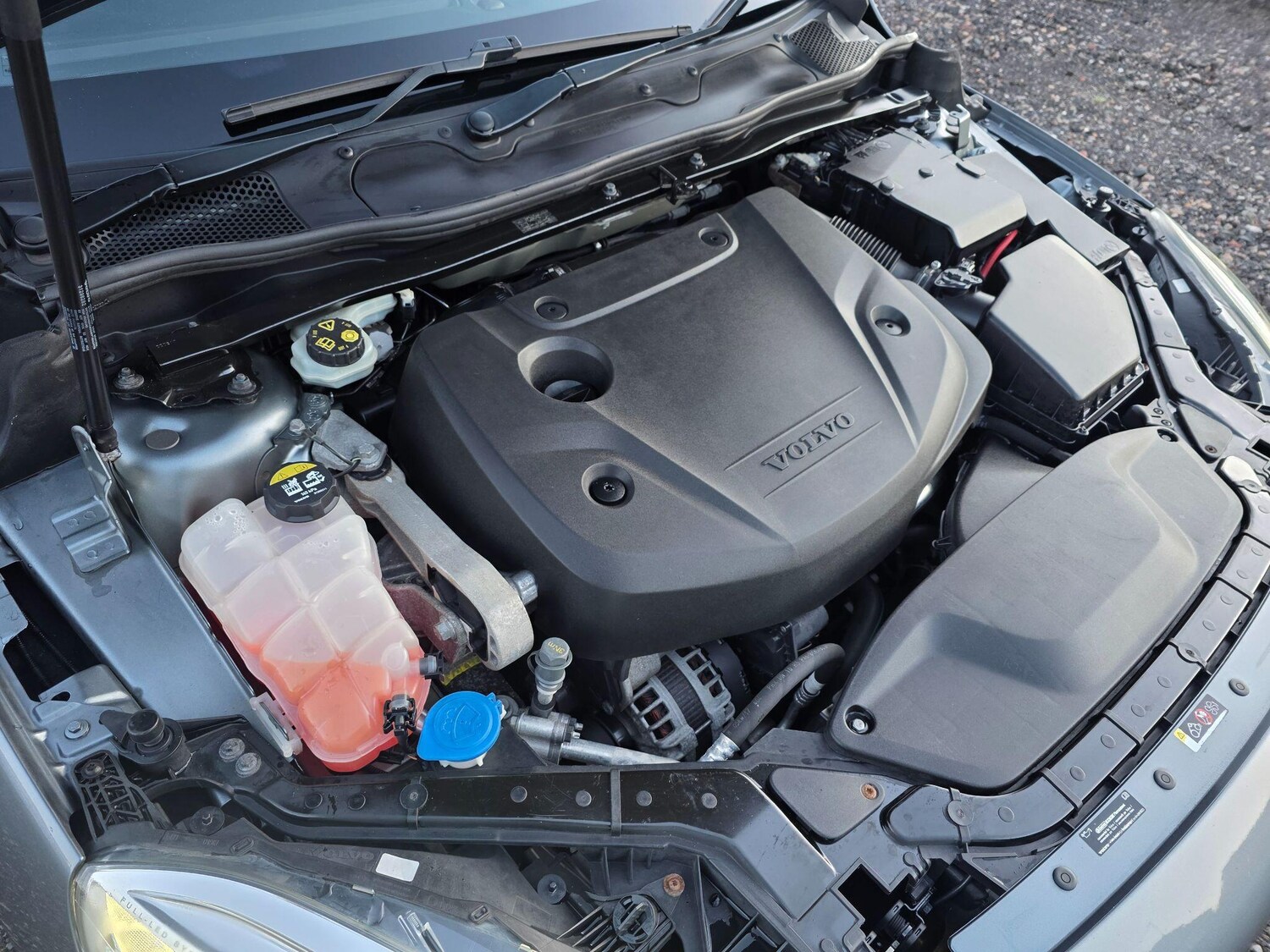 Used Volvo V40 2017 for sale - 77097822: Photo 46