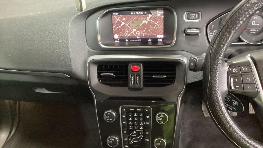 Used Volvo V40 2017 for sale - 77097822: Photo 9