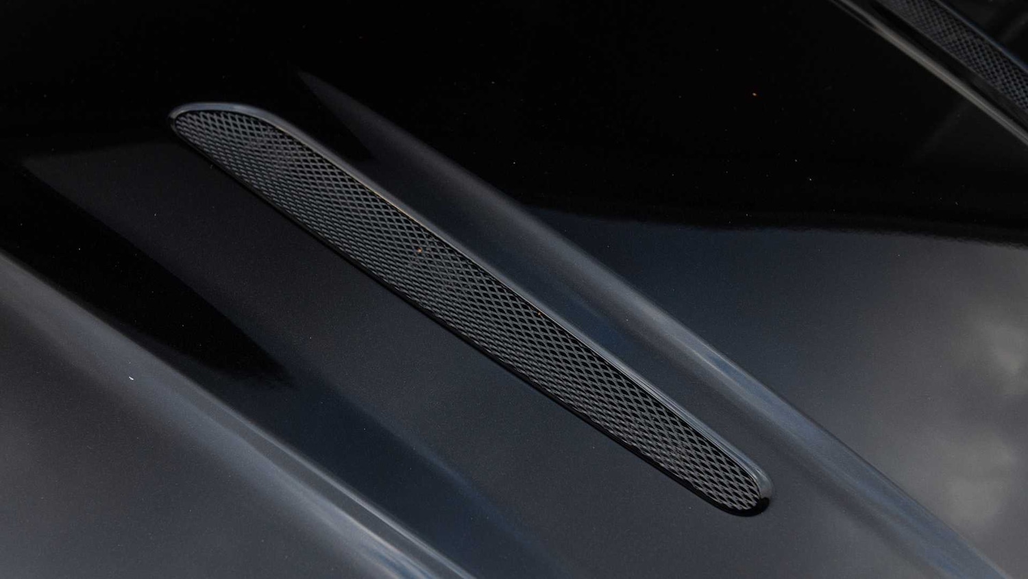 Used Aston Martin V8 for sale - 76916008: Photo 22