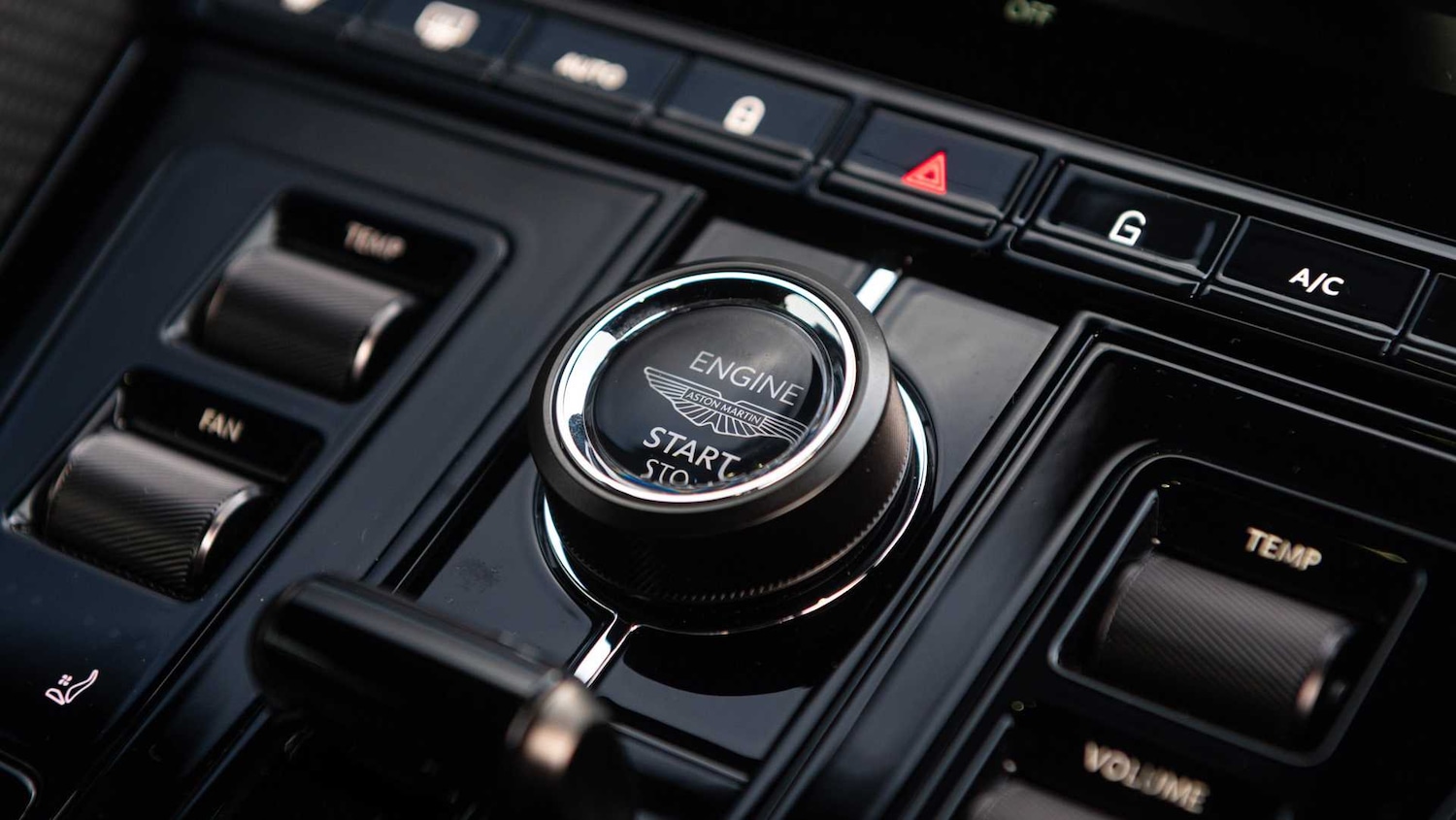 Used Aston Martin V8 for sale - 76916008: Photo 35