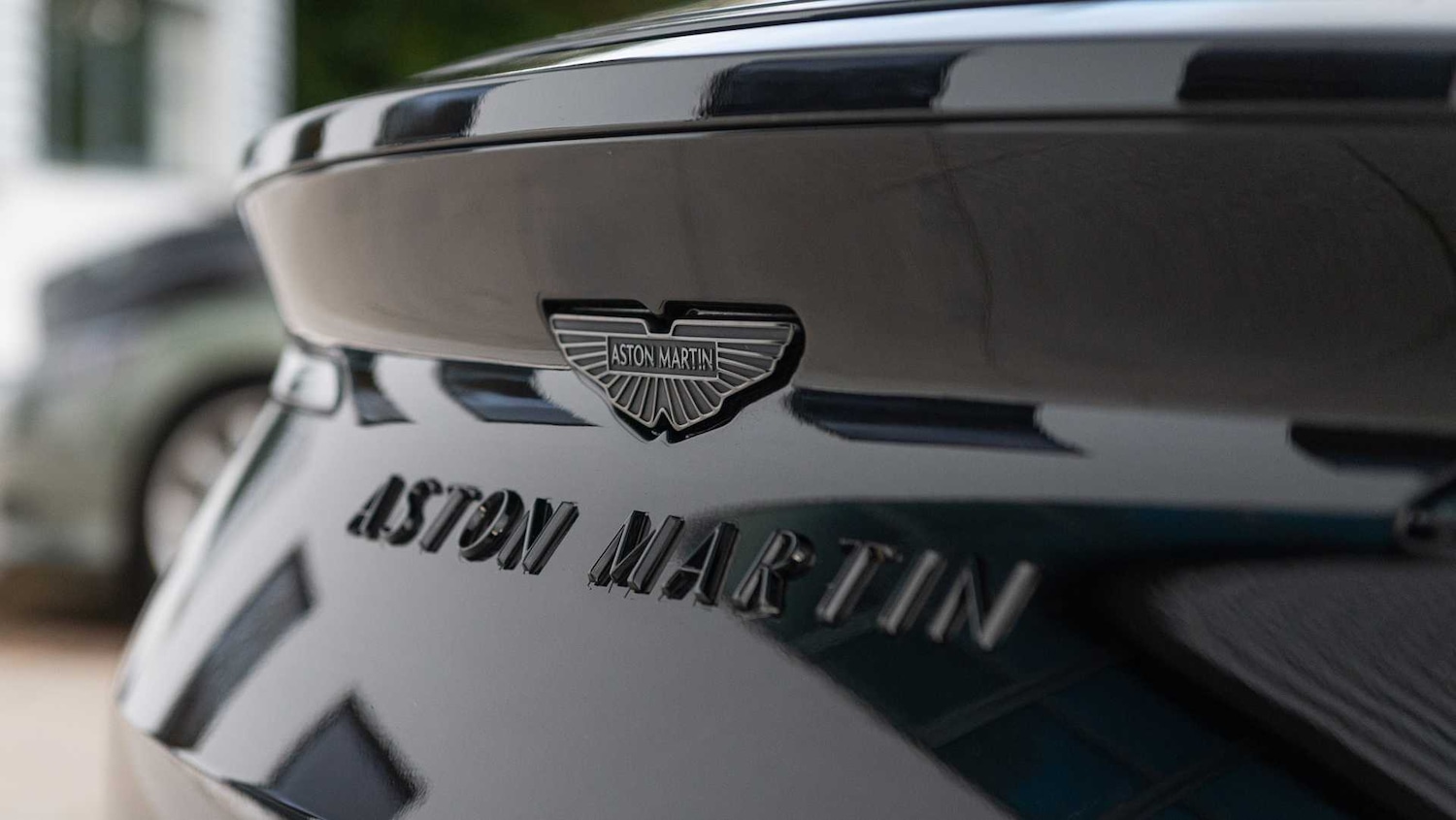 Used Aston Martin V8 for sale - 76916008: Photo 8