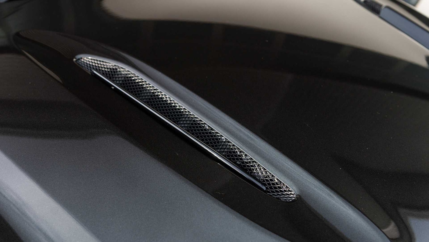 Used Aston Martin DBX 2025 for sale - 77458610: Photo 21