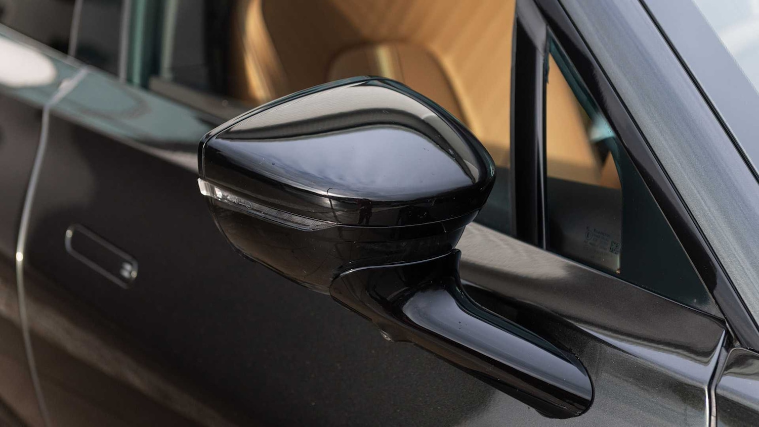 Used Aston Martin DBX 2025 for sale - 77458610: Photo 23