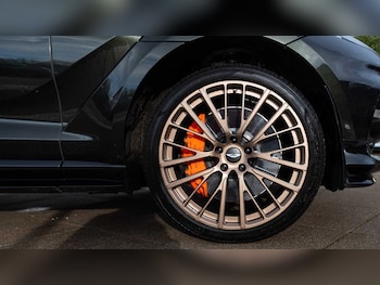 Used Aston Martin DBX 2025 for sale - 77458610: Photo